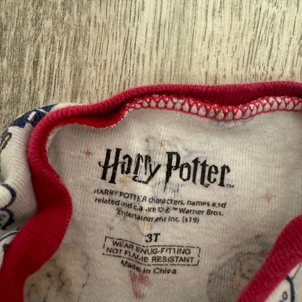 Harry Potter 3t PJS - Picture 5 of 6